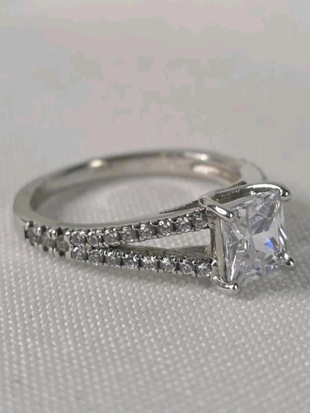 Italo Princess Cut White Sapphire Split Shank Ring 925 Sterling Silver NIB